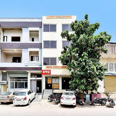 Super Hotel O Tourist Residency Jaipur Bagian luar foto